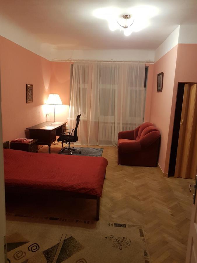 Ebu 28 Apartment Riga Exterior photo