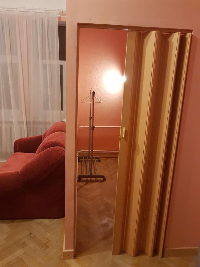 Ebu 28 Apartment Riga Exterior photo